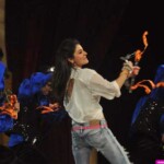 Anushka Sharma performing at Police Umang Show 2013